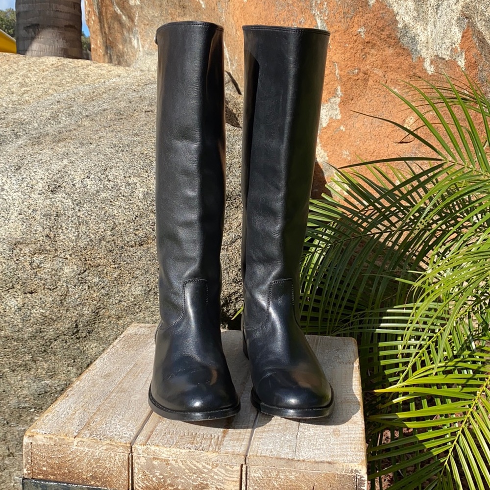 Frye Melissa Button Back Zip Boots. Color-black Size- 8 1/2 B